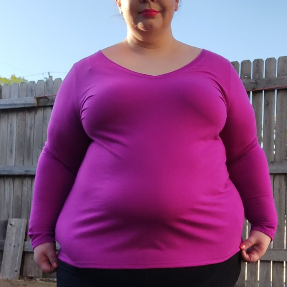 Magenta Lane Bryant V-Neck Tee 22/24